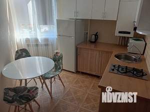 Студия квартира, посуточно, 30м2, 3/9 этаж