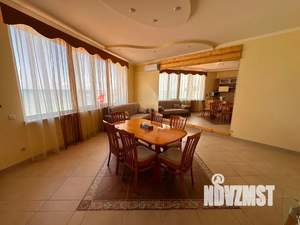 3-к квартира, посуточно, 100м2, 2/2 этаж