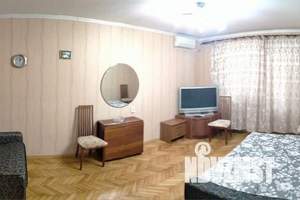 1-к квартира, посуточно, 40м2, 1/5 этаж
