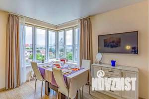 2-к квартира, посуточно, 60м2, 6/15 этаж