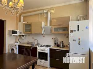 1-к квартира, посуточно, 56м2, 2/4 этаж