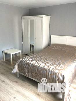 4-к квартира, посуточно, 80м2, 2/2 этаж