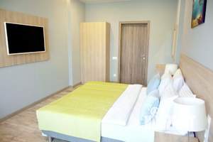 2-к квартира, посуточно, 65м2, 1/1 этаж