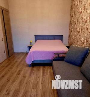 1-к квартира, посуточно, 50м2, 5/10 этаж