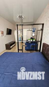 1-к квартира, посуточно, 43м2, 3/9 этаж