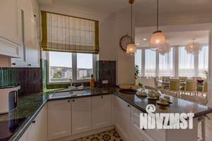 4-к квартира, на длительный срок, 200м2, 15/15 этаж