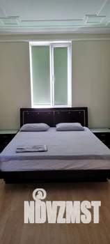 4-к квартира, посуточно, 200м2, 2/5 этаж