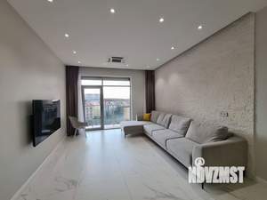 1-к квартира, посуточно, 72м2, 8/12 этаж