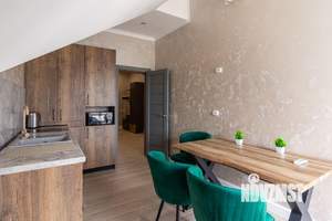 1-к квартира, посуточно, 50м2, 1/1 этаж