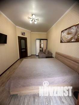 1-к квартира, посуточно, 40м2, 3/8 этаж