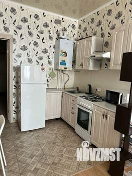 Студия квартира, посуточно, 32м2, 2/6 этаж