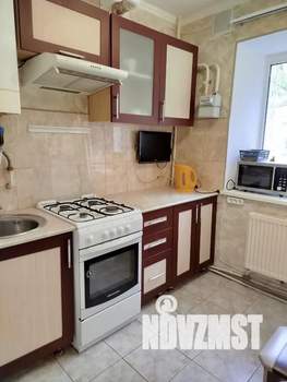 2-к квартира, посуточно, 42м2, 1/2 этаж