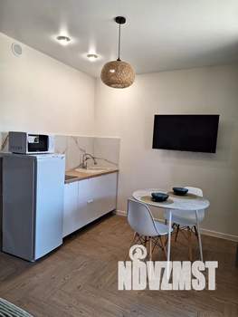 Студия квартира, посуточно, 35м2, 2/3 этаж