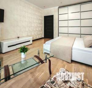 1-к квартира, посуточно, 61м2, 1/1 этаж