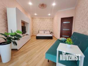 1-к квартира, посуточно, 42м2, 1/1 этаж