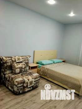 Студия квартира, посуточно, 35м2, 2/2 этаж