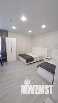 Студия квартира, посуточно, 40м2, 1/3 этаж