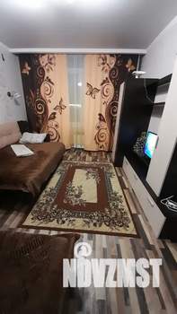 1-к квартира, посуточно, 35м2, 3/6 этаж