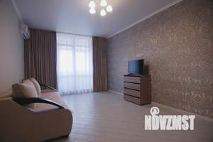 1-к квартира, посуточно, 42м2, 3/3 этаж