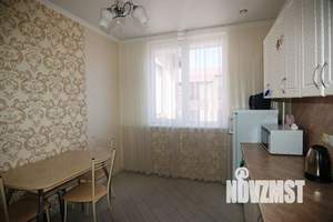 1-к квартира, посуточно, 42м2, 3/3 этаж