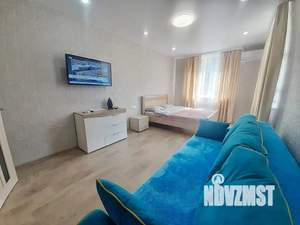 1-к квартира, посуточно, 46м2, 1/3 этаж