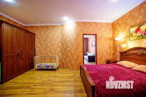 2-к квартира, посуточно, 60м2, 1/1 этаж