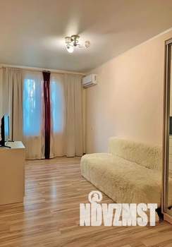 1-к квартира, посуточно, 34м2, 2/4 этаж