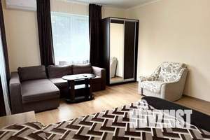 1-к квартира, посуточно, 48м2, 2/3 этаж