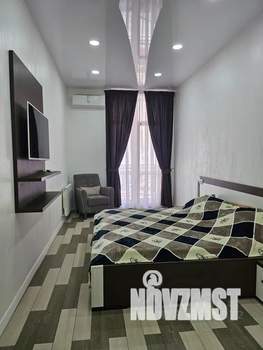 Студия квартира, посуточно, 53м2, 4/5 этаж