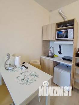 Студия квартира, посуточно, 13м2, 4/4 этаж