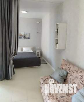 Студия квартира, посуточно, 38м2, 1/7 этаж