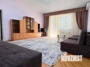 3-к квартира, посуточно, 100м2, 1/2 этаж