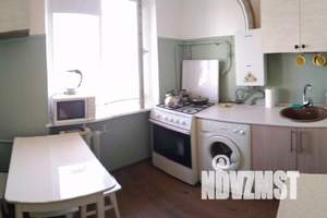 2-к квартира, посуточно, 45м2, 5/5 этаж