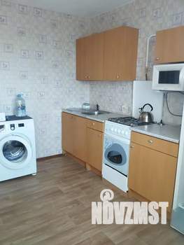 1-к квартира, посуточно, 35м2, 7/10 этаж