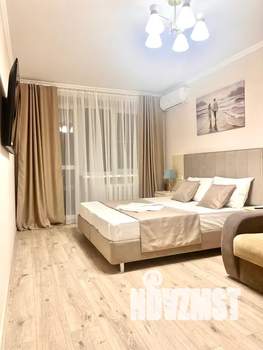 1-к квартира, посуточно, 38м2, 5/5 этаж