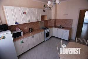 1-к квартира, посуточно, 42м2, 3/3 этаж