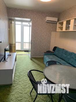 Студия квартира, посуточно, 33м2, 1/5 этаж