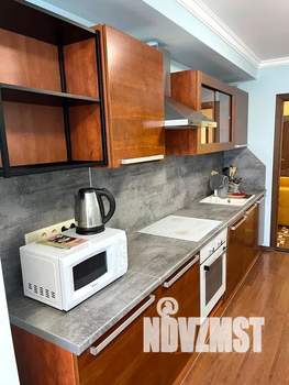 3-к квартира, посуточно, 107м2, 2/5 этаж