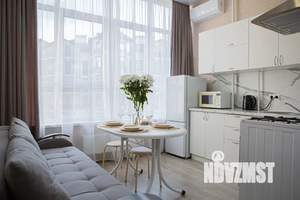 Студия квартира, посуточно, 35м2, 2/6 этаж