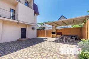 2-к квартира, посуточно, 95м2, 1/3 этаж