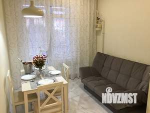 1-к квартира, посуточно, 38м2, 4/8 этаж