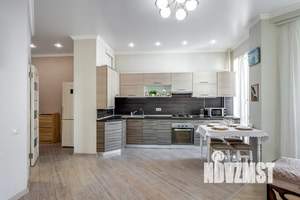 2-к квартира, посуточно, 68м2, 4/8 этаж