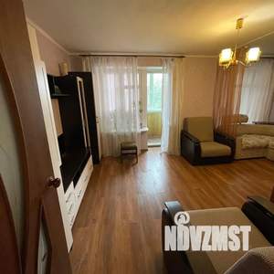 1-к квартира, посуточно, 32м2, 4/9 этаж
