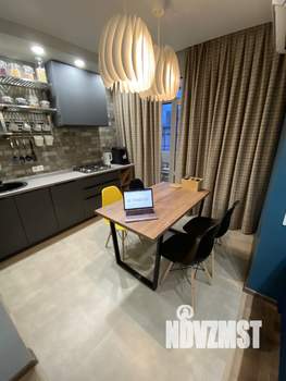 Студия квартира, посуточно, 45м2, 3/3 этаж