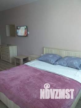 1-к квартира, посуточно, 46м2, 3/3 этаж