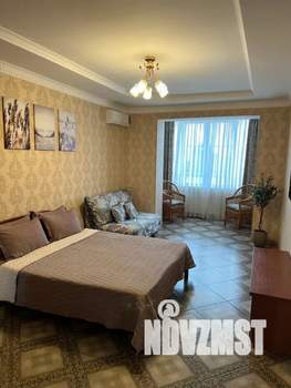 1-к квартира, посуточно, 40м2, 3/3 этаж