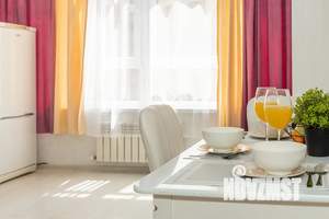 Студия квартира, посуточно, 30м2, 3/10 этаж