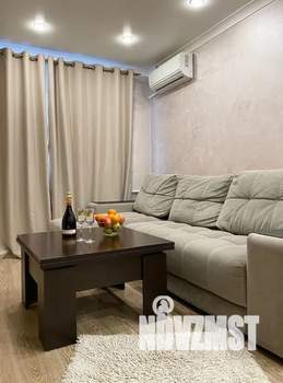 3-к квартира, посуточно, 54м2, 1/5 этаж