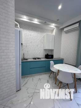 Студия квартира, посуточно, 34м2, 1/5 этаж