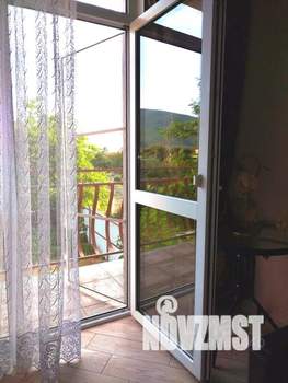 Студия квартира, посуточно, 42м2, 1/6 этаж